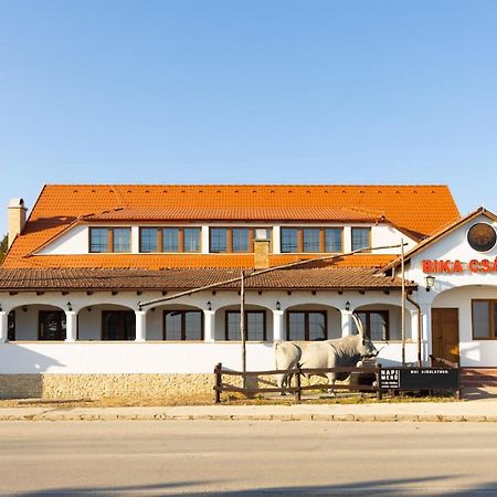 Bed and Breakfast Oereghegyi Bika Panzio Секешфегервар Екстер'єр фото